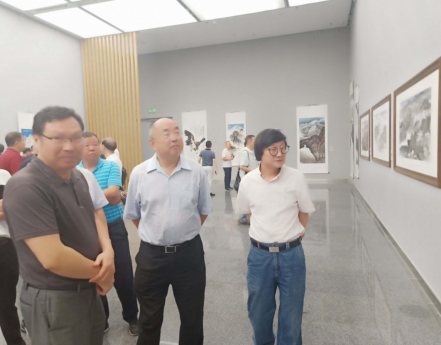 大国脊梁傲天地,圣境峰光出雄威 高原雪山画派作品展在成都隆重开幕